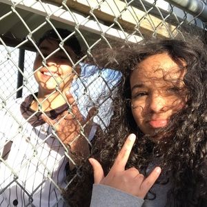 Meet your Posher, Amaria